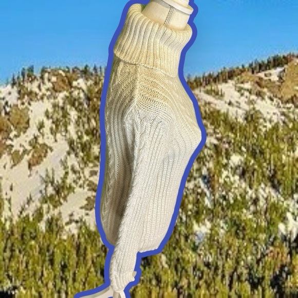 Eddie Bauer Vintage Cream & Silver Metallic Cable Knit Angora-Blend Sweater Sz S - Picture 8 of 11